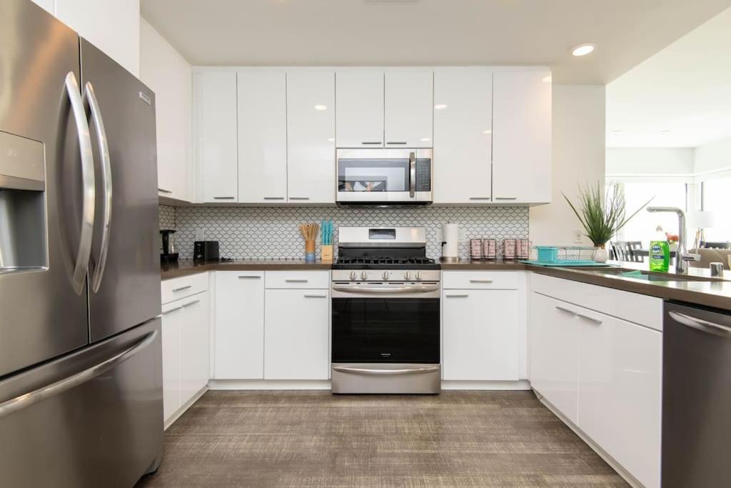 High Rise 3 Bedroom Sleeps 9 Walk To Cripto Arena In 20 Minutes Apartamento Los Angeles