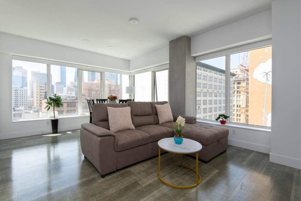 High Rise 3 Bedroom Sleeps 9 Walk To Cripto Arena In 20 Minutes Apartamento Los Angeles