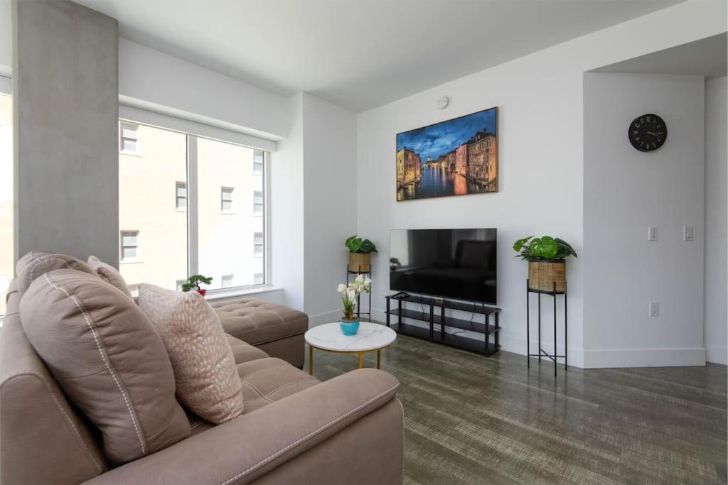 High Rise 3 Bedroom Sleeps 9 Walk To Cripto Arena In 20 Minutes Apartamento Los Angeles