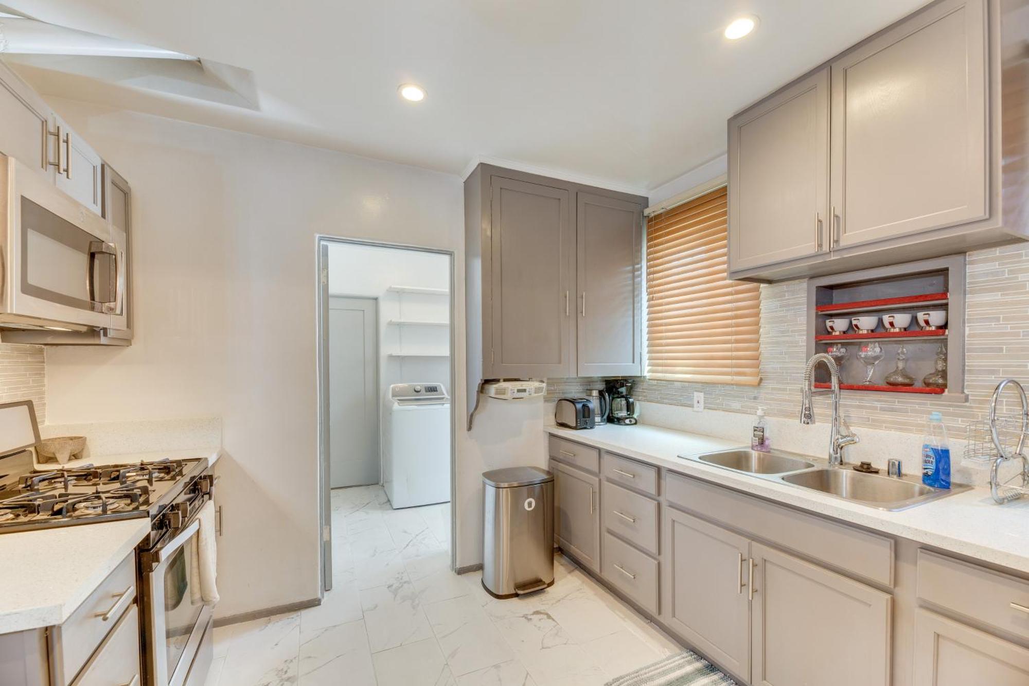 Holiday home Upscale Angeles Retreat With Patio And Bbq Grill! Los Angeles