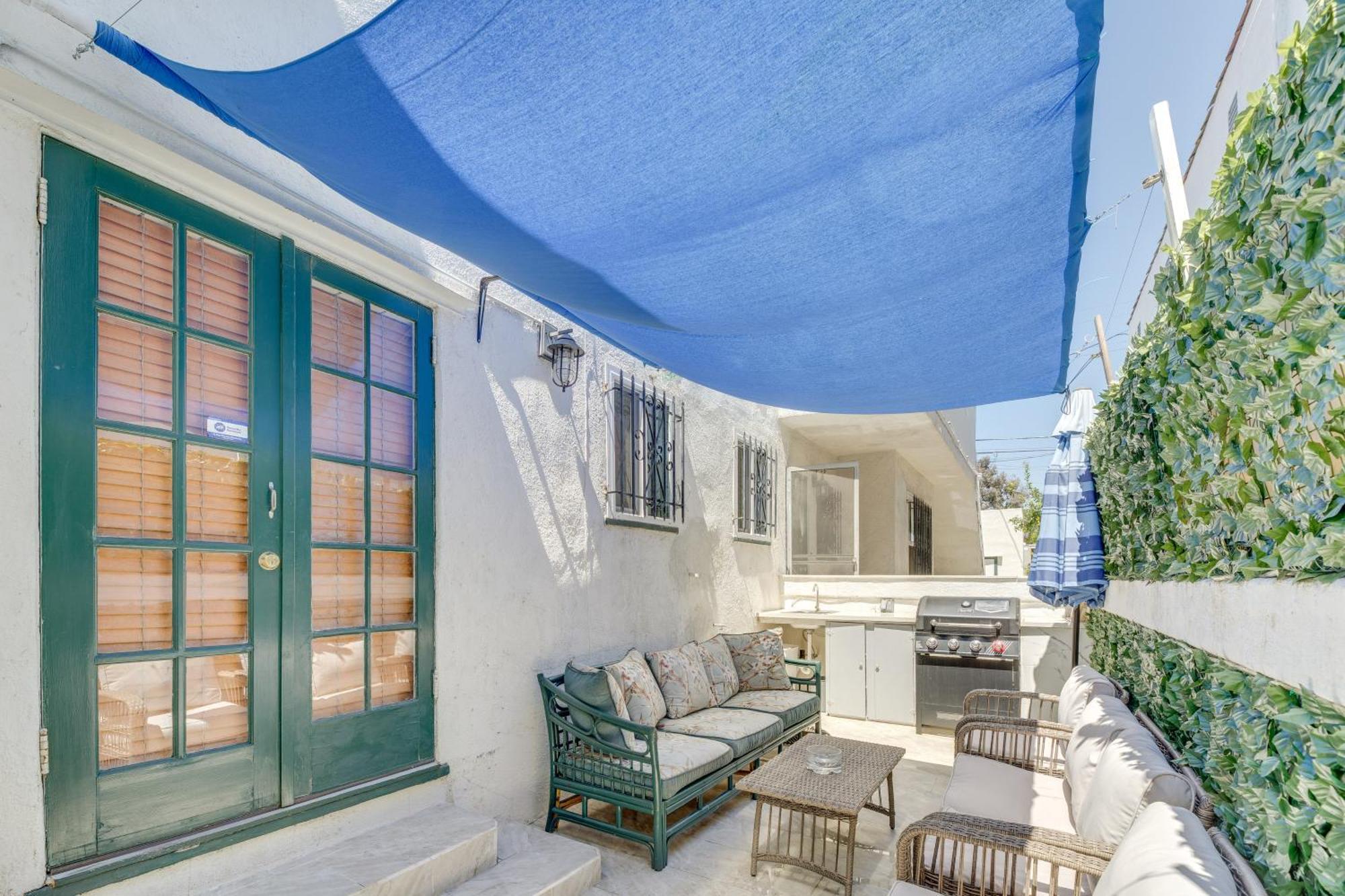 Upscale Angeles Retreat With Patio And Bbq Grill! * Los Angeles