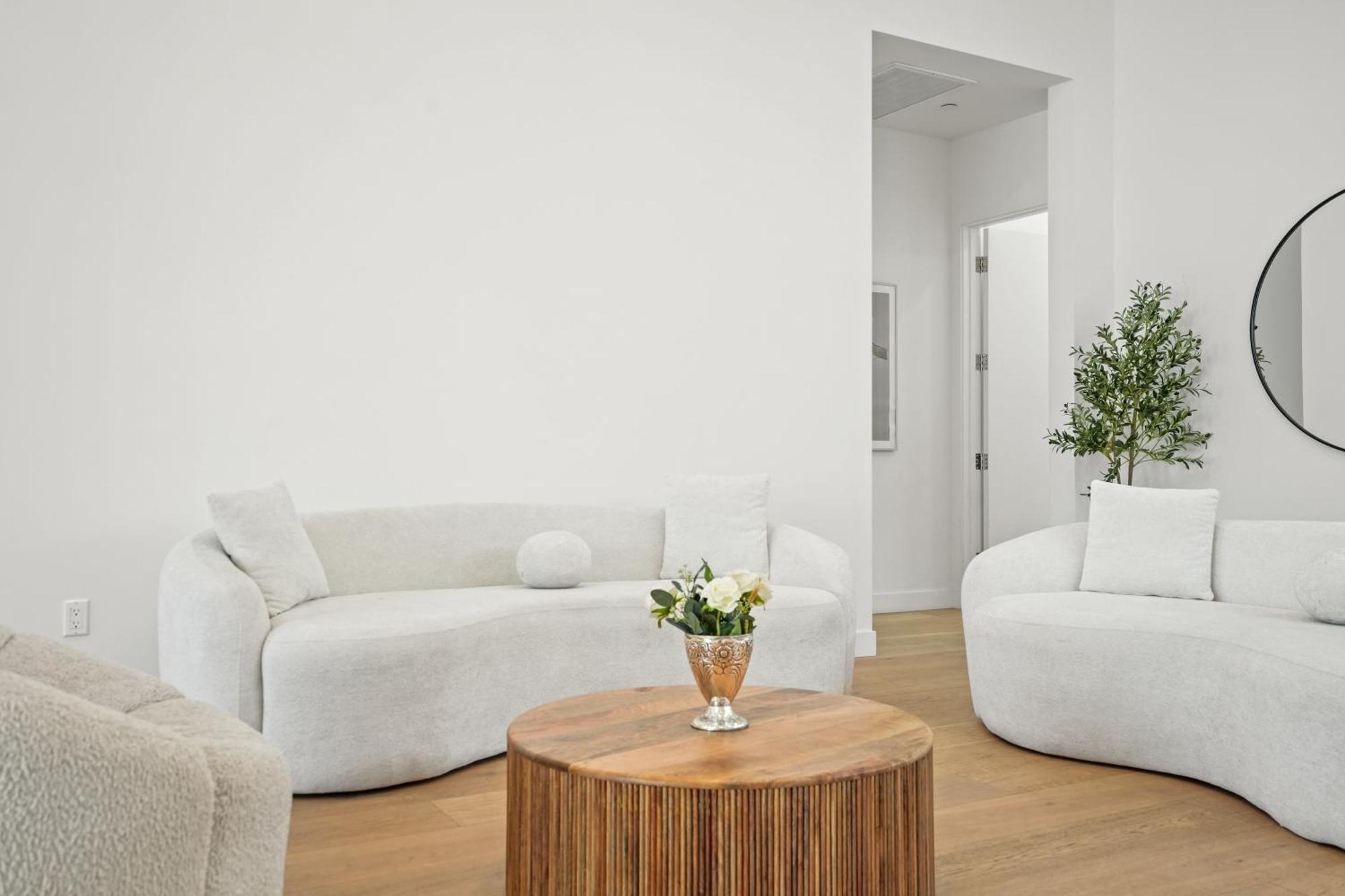 New Lavish Elegant 3br In Mar Vista, Pet Friendly! 10min To Venice Beach! Los Angeles