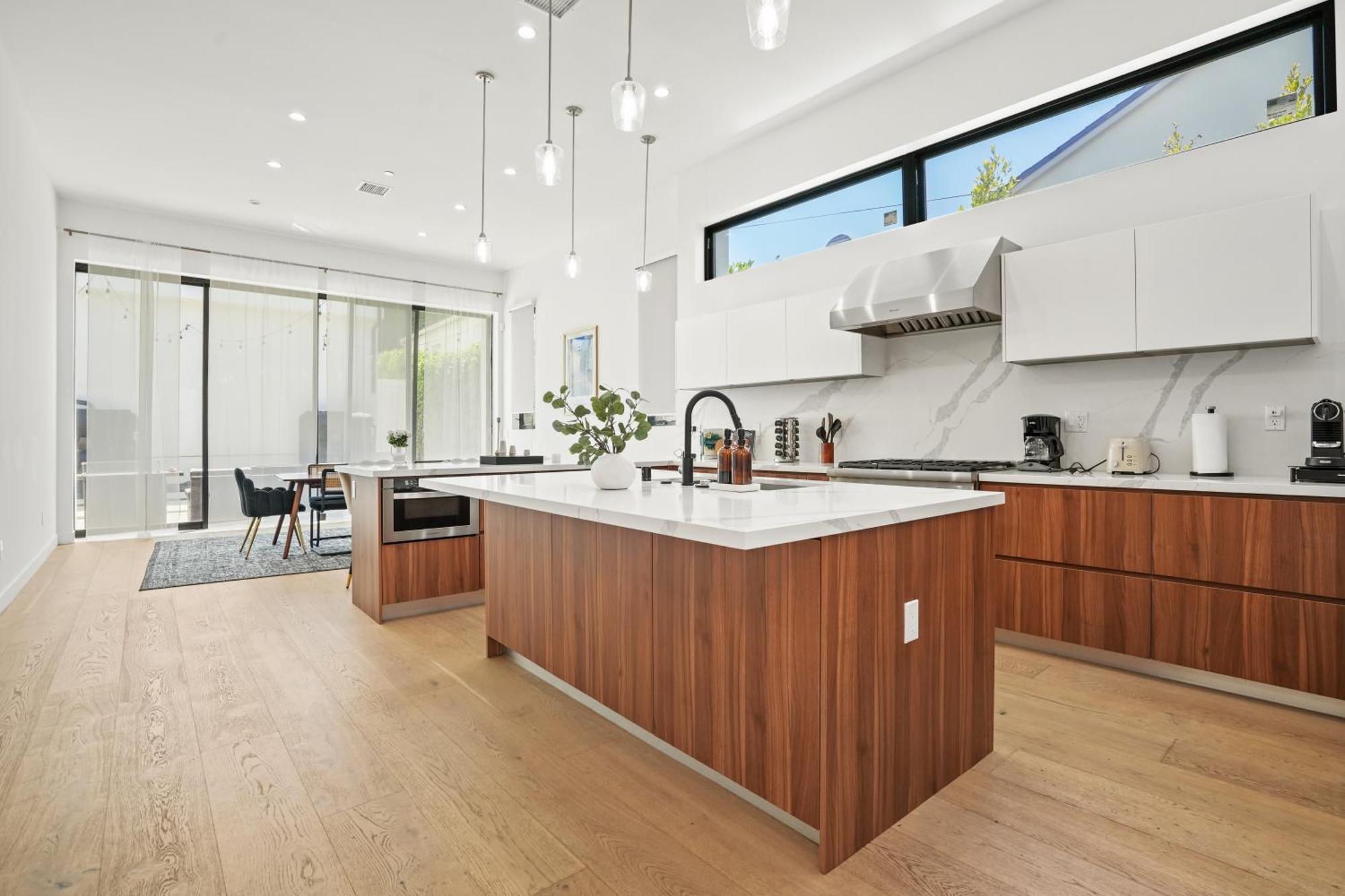Holiday home New Lavish Elegant 3br In Mar Vista, Pet Friendly! 10min To Venice Beach! *