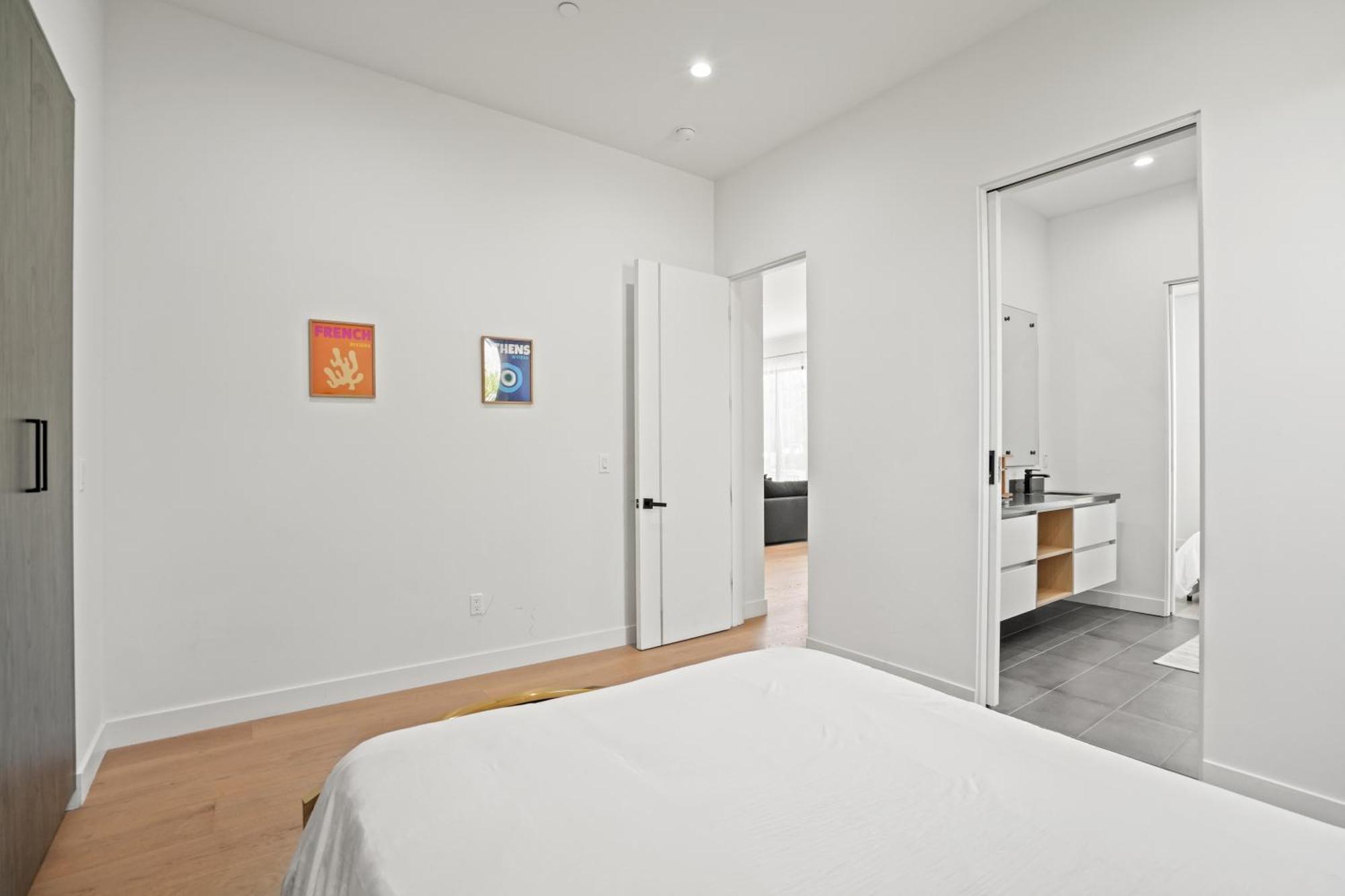 New Lavish Elegant 3br In Mar Vista, Pet Friendly! 10min To Venice Beach! Holiday home