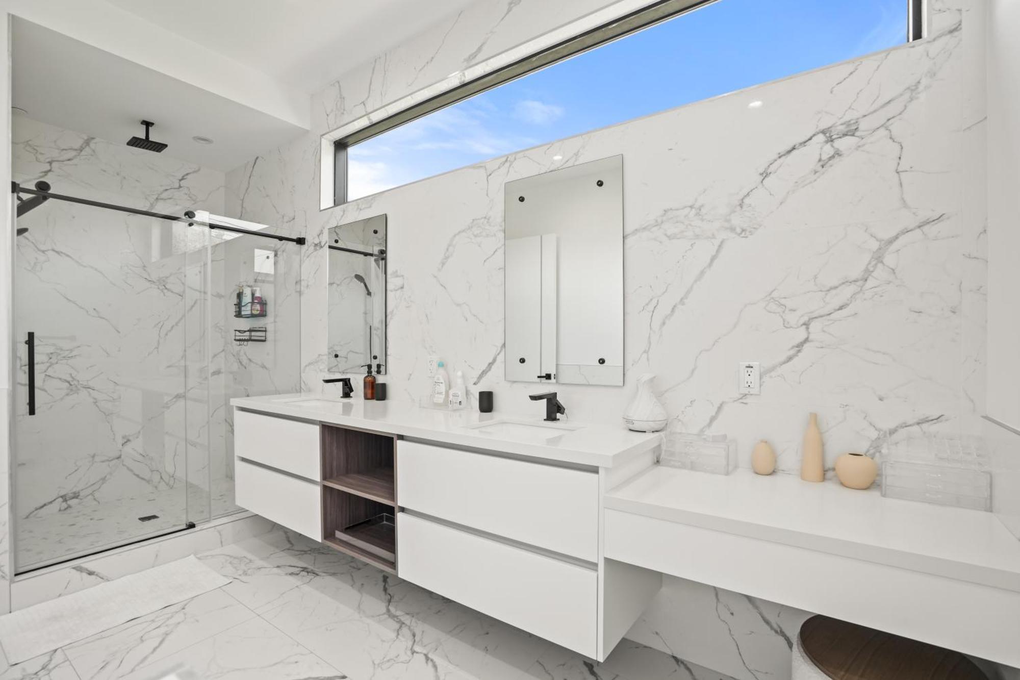 New Lavish Elegant 3br In Mar Vista, Pet Friendly! 10min To Venice Beach! Holiday home Los Angeles