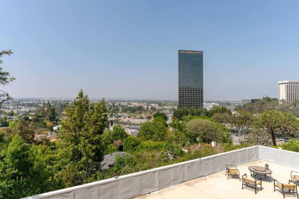 Homestay #universal Los Angeles