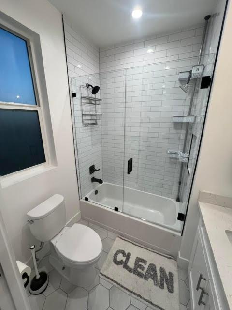 2br Hollywood Townhouse Los Angeles