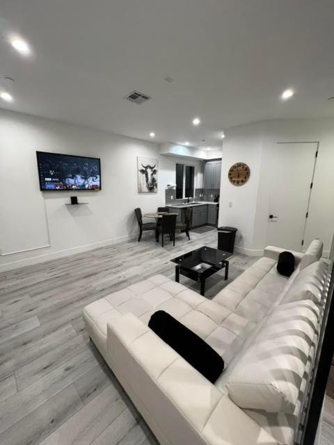2br Hollywood Townhouse *