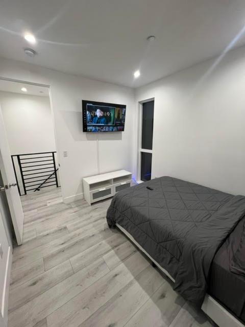 2br Hollywood Townhouse * Los Angeles