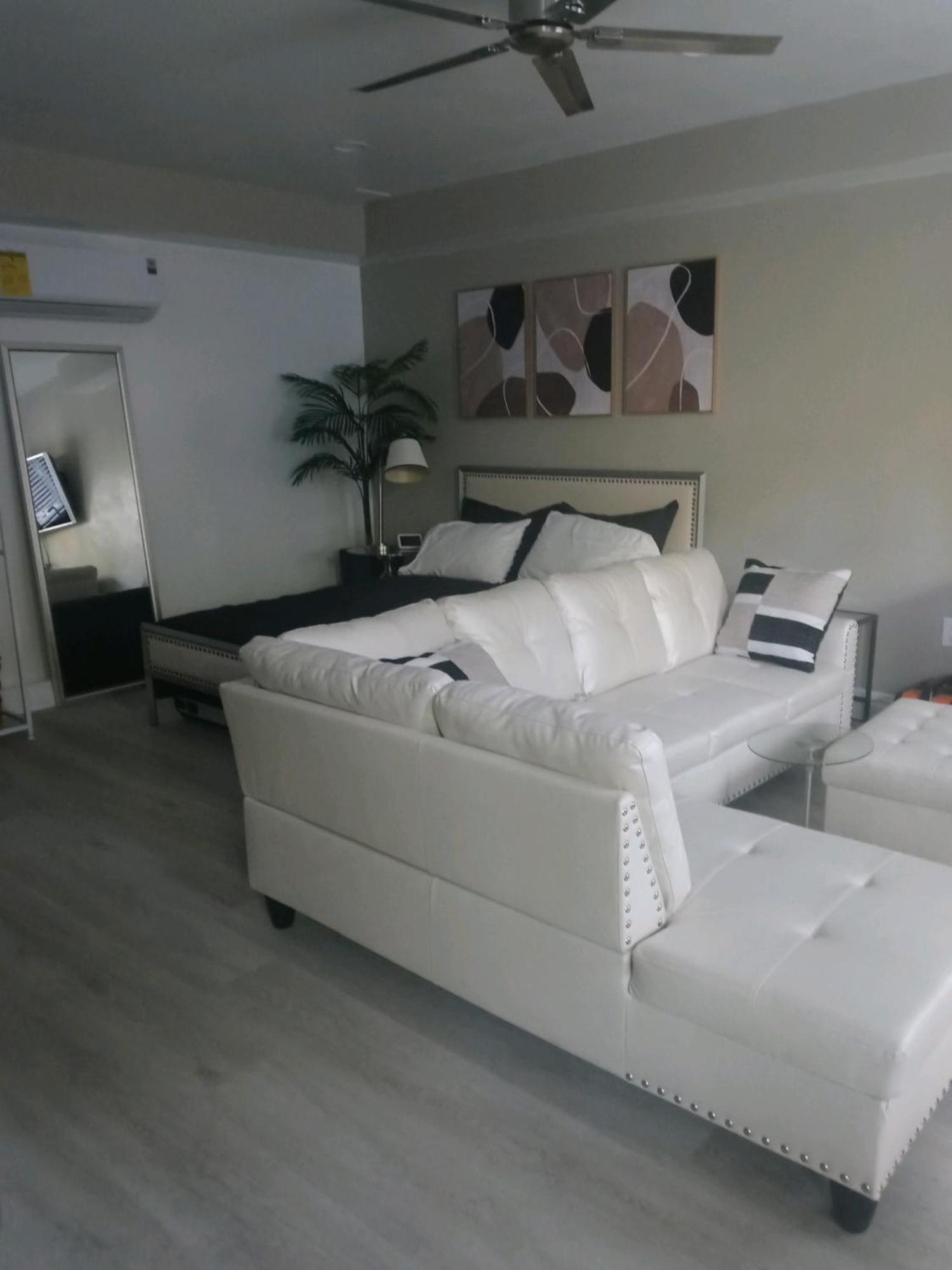 Corporate Manor Apartment *