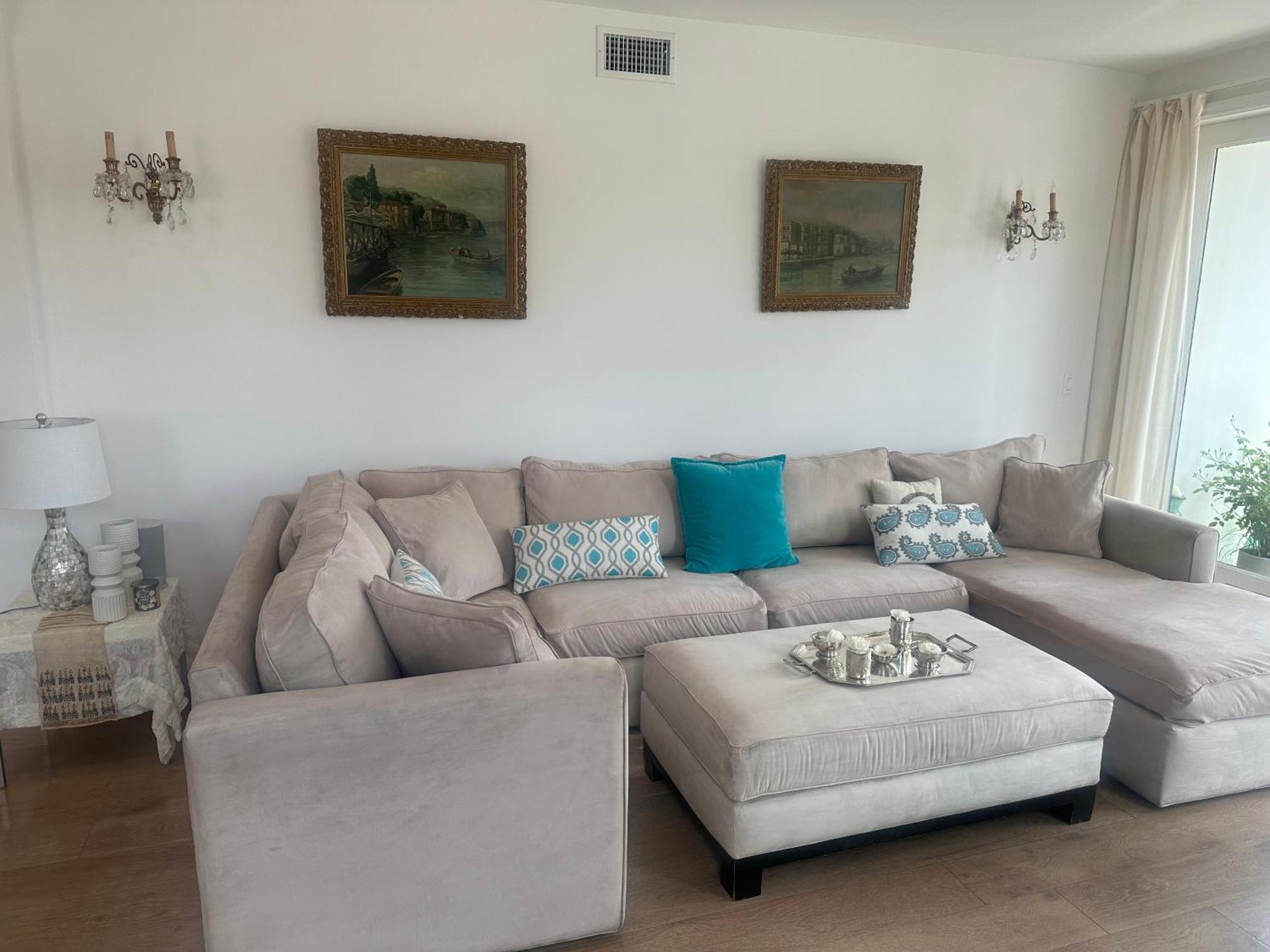 New And Bright Bedroom Ensuite Los Angeles