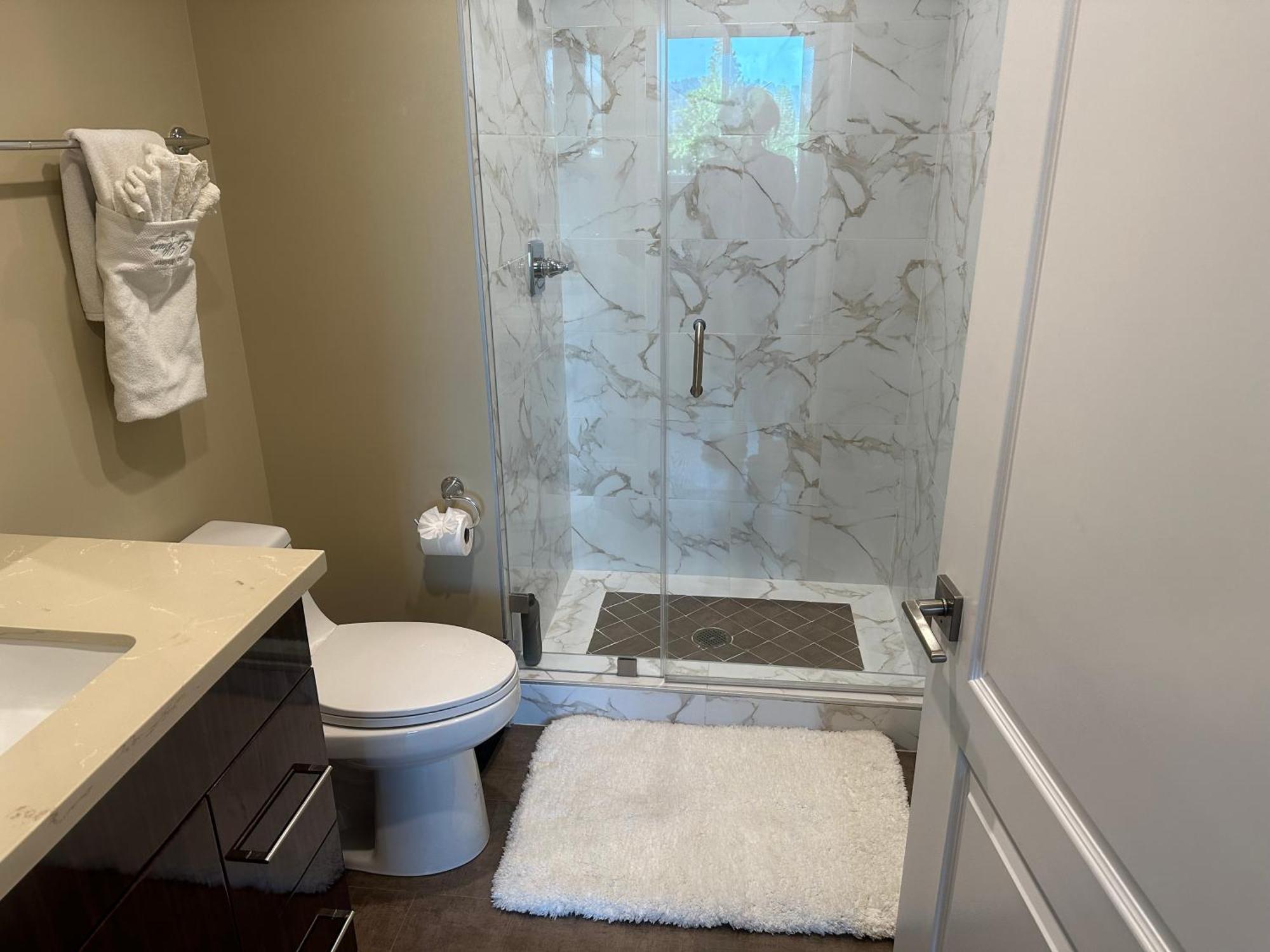 Homestay New And Bright Bedroom Ensuite *