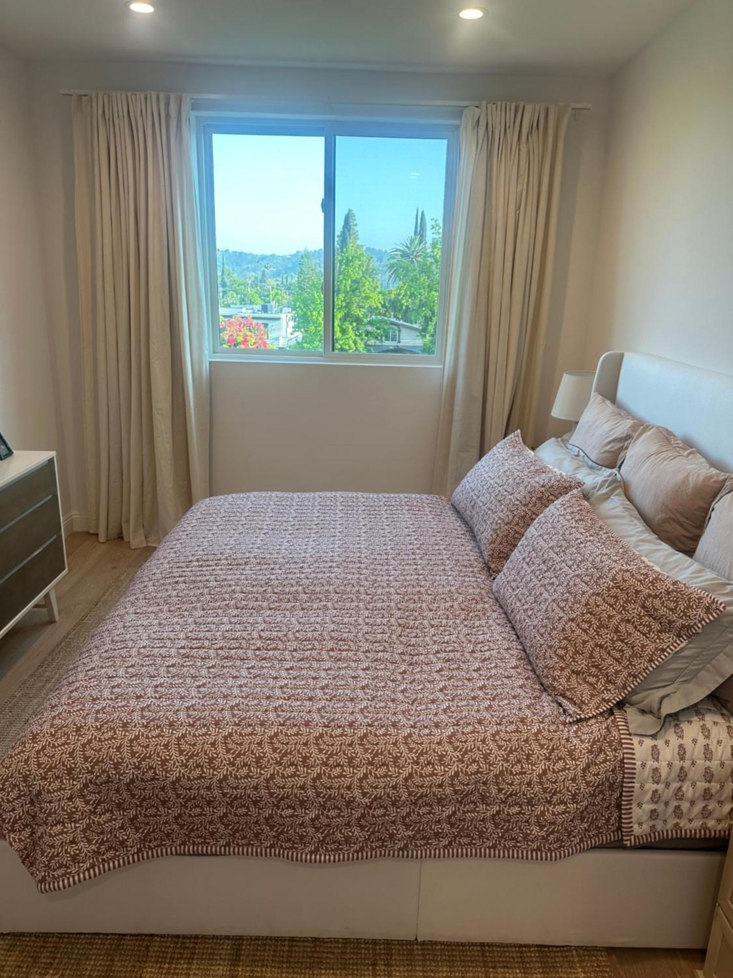 Homestay New And Bright Bedroom Ensuite *