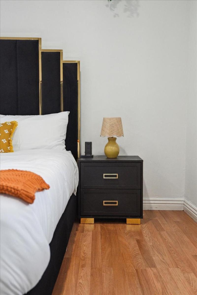 Holiday home Chic Boho Retreat - Pool, Patio, Mini Golf & Arcade, Mins From Universal Studios!