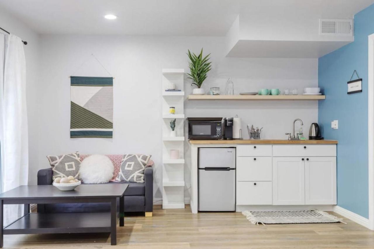Tranquil Getaway Retreat Sleeps 8 Guest Holiday home Los Angeles