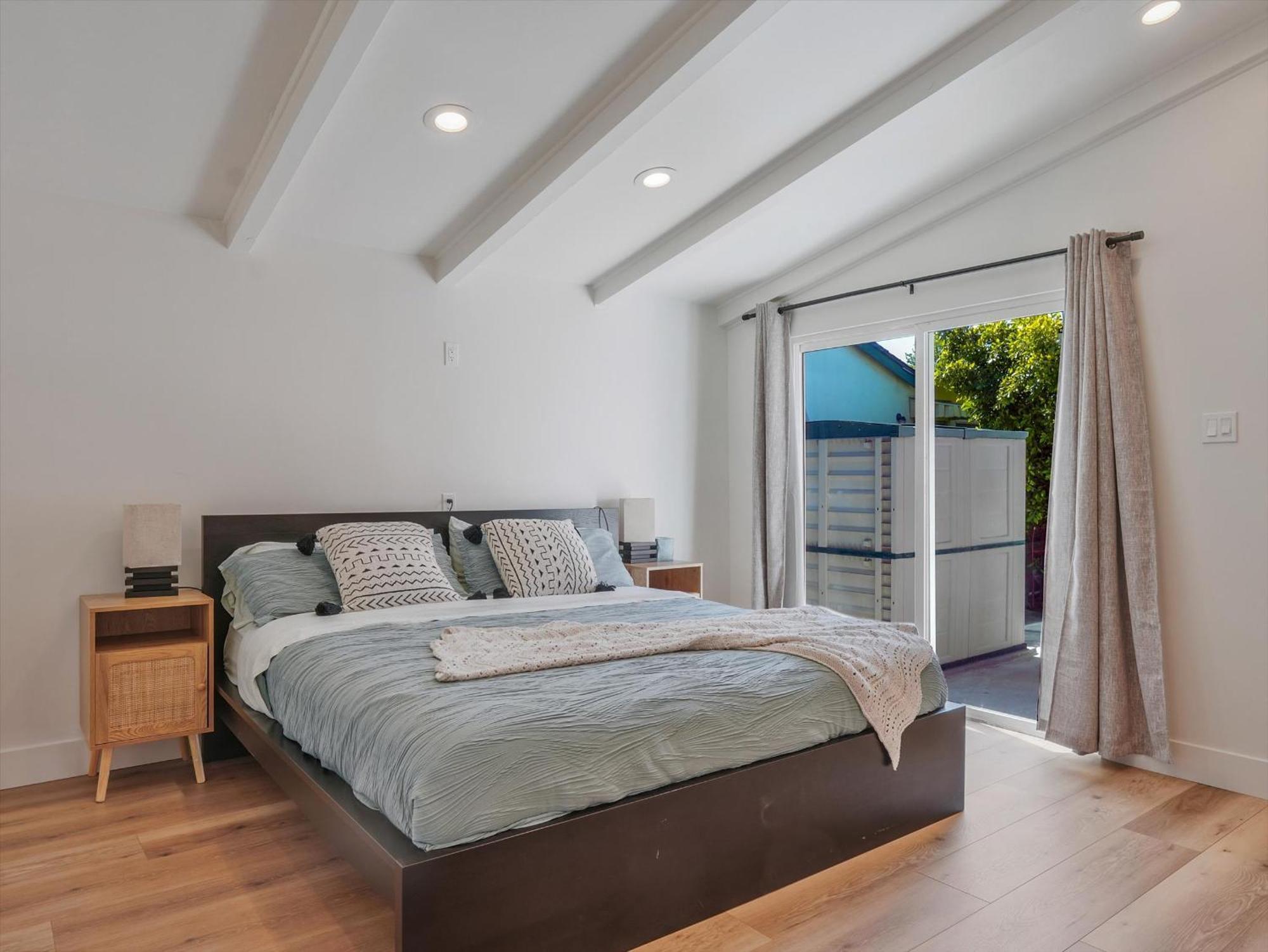Hollywood Dream Pool & King Beds Holiday home