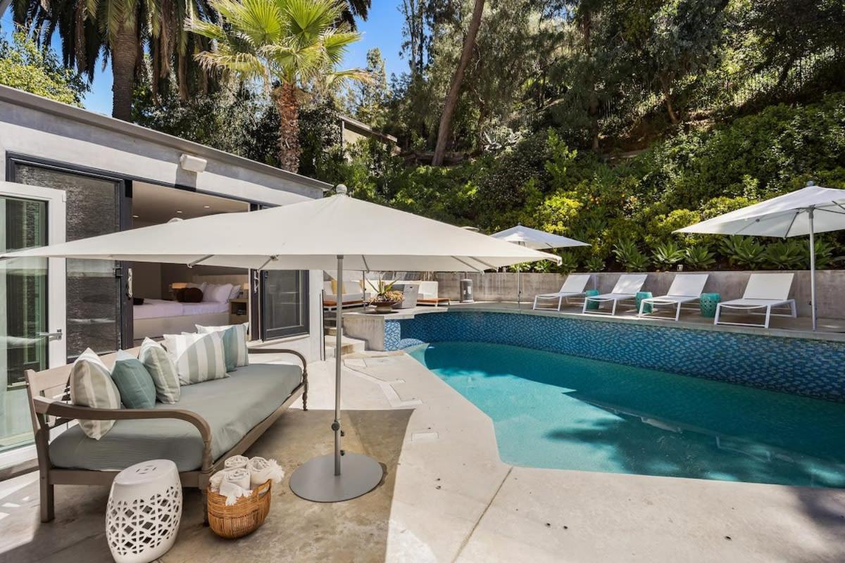 Beverly Hills Canyon By Awhile *