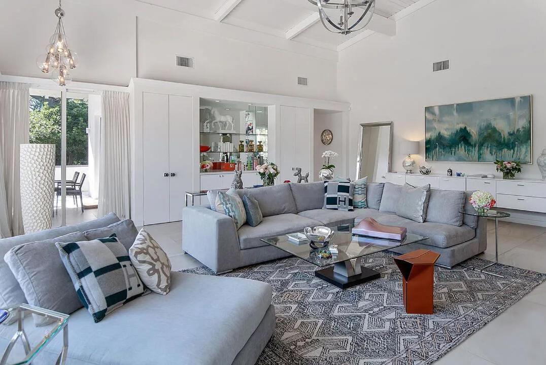 The Shadow Hill Luxury * Los Angeles