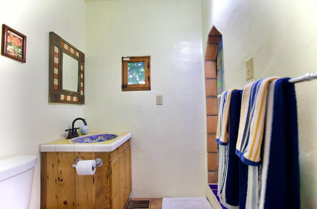 Chic Artist's - Mid * Los Angeles
