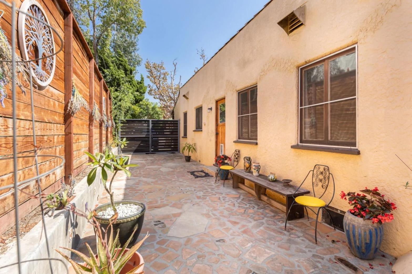 Chic Artist's - Mid Holiday home *