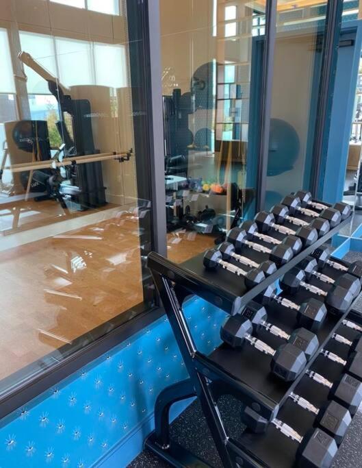 Apartment Mdr 2 Bd 2ba Oasis Poolview,spa,gym *