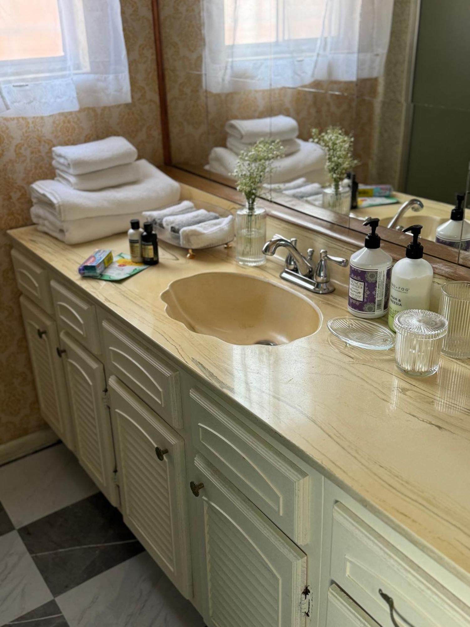 Apartment Cute In The Heart Of Weho Los Angeles