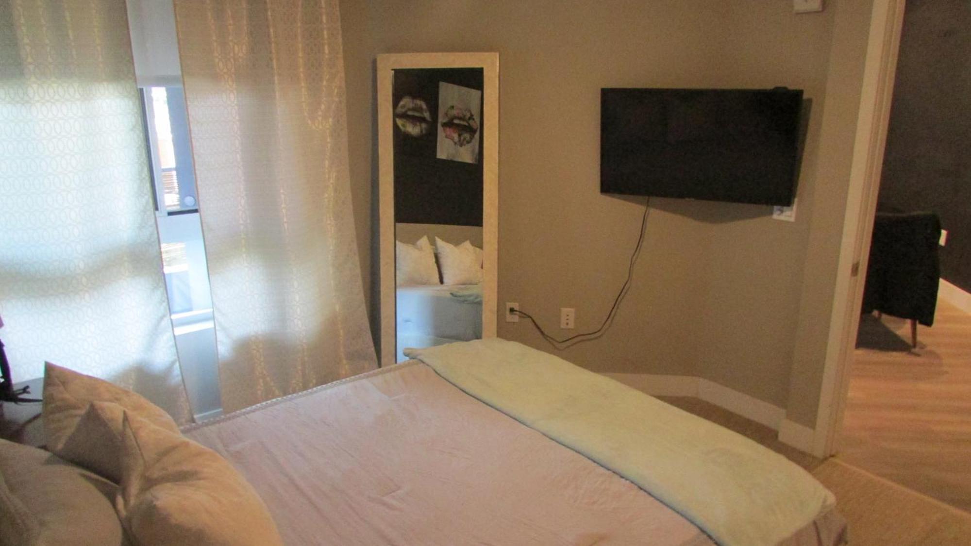 Apartment The Santa Monica One