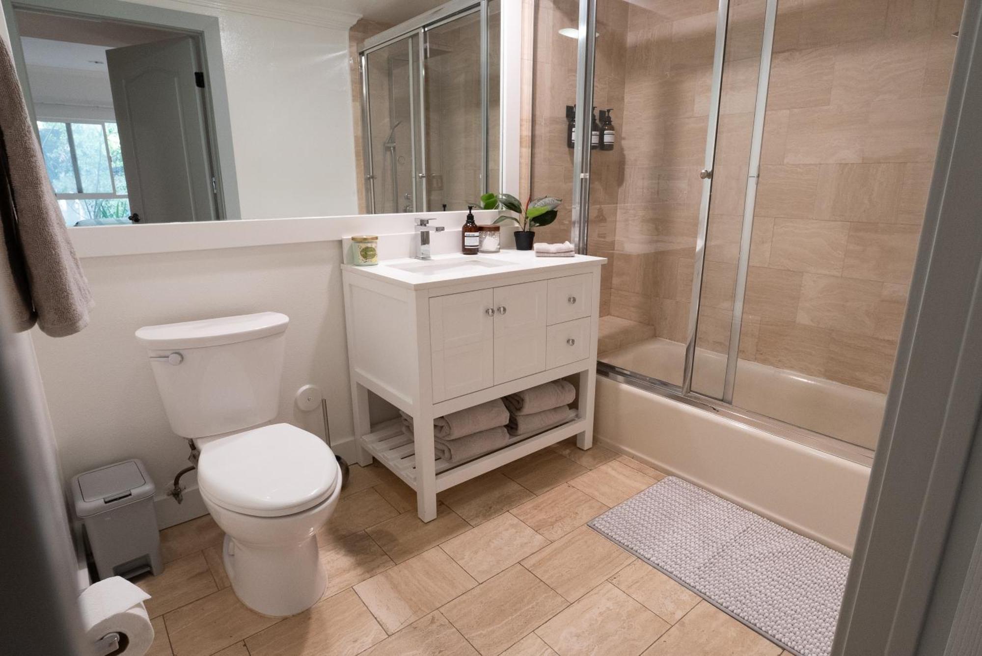 Apartment Charming 2bd On Sunsetstrip Los Angeles