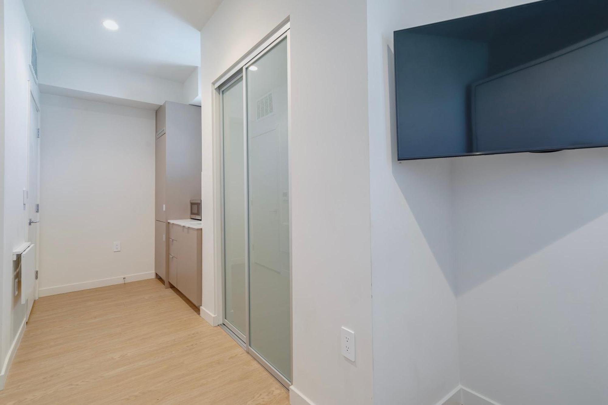 Cozy Coliving Near Ucla In Unit W&d Apartment *