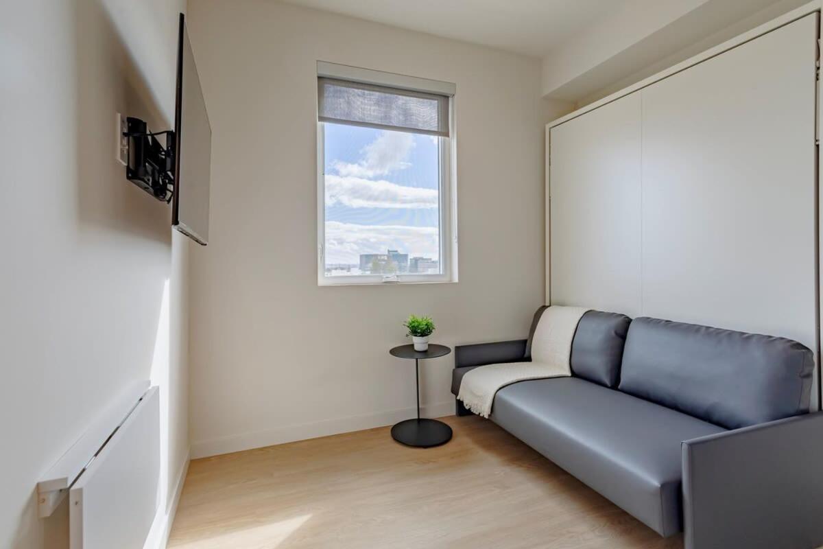 Ucla Area Coliving W In Unit Closet Apartment *