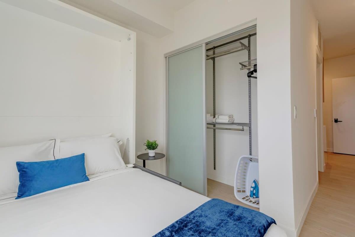 Ucla Area Coliving W In Unit Closet Los Angeles