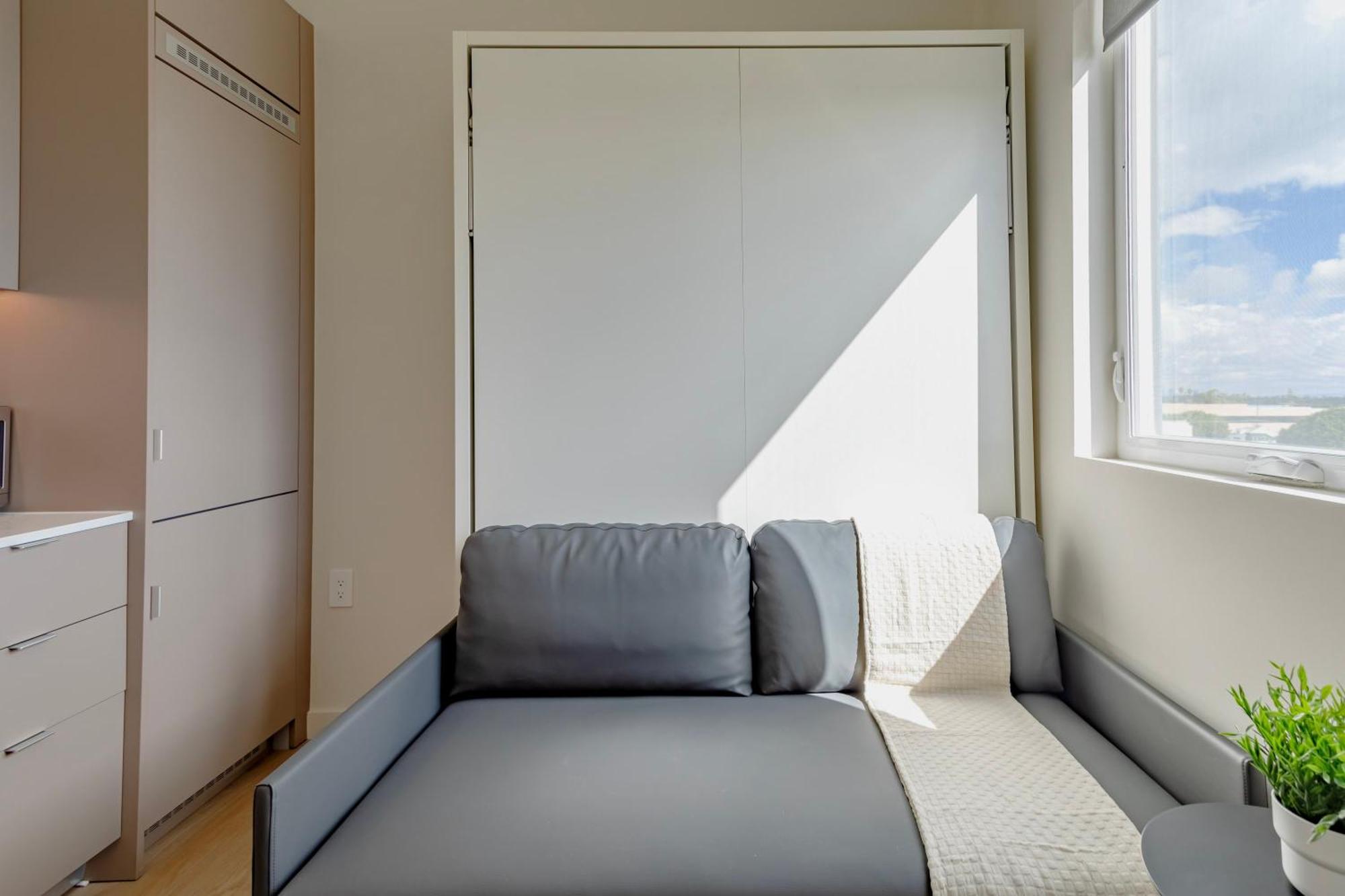 Apartment Stylish Near Ucla Coliving W In Unit W&d Los Angeles
