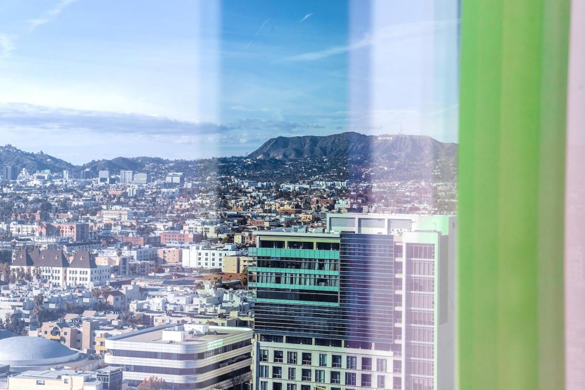 Fabulous And Hollywood Views For 4 Los Angeles