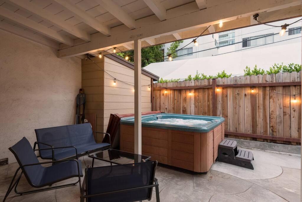 Glamorous West Hollywood Gem *