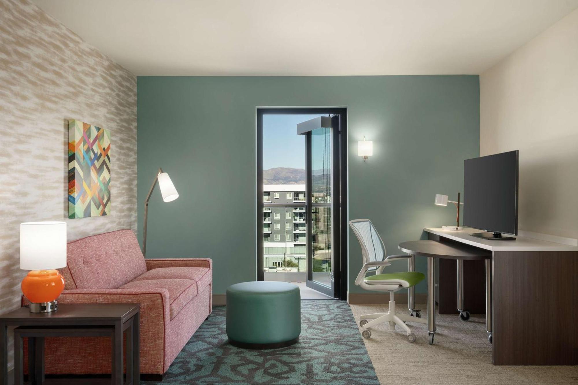 Home2 By Hilton Woodland Hills Angeles Hotel Los Angeles