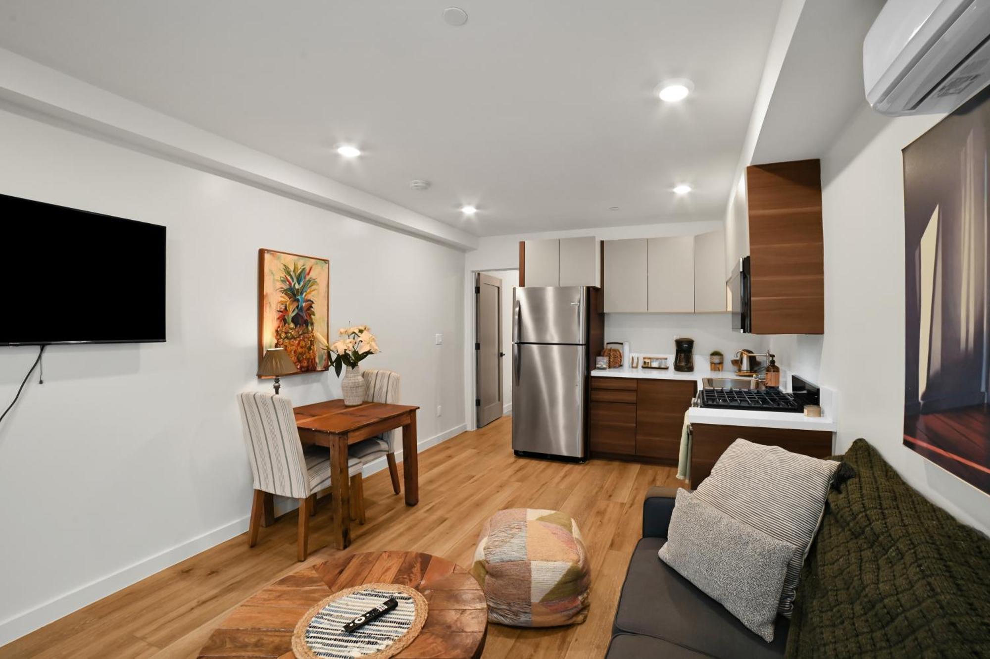 Holiday home Brand New Chic-nest In Prime Location Los Angeles