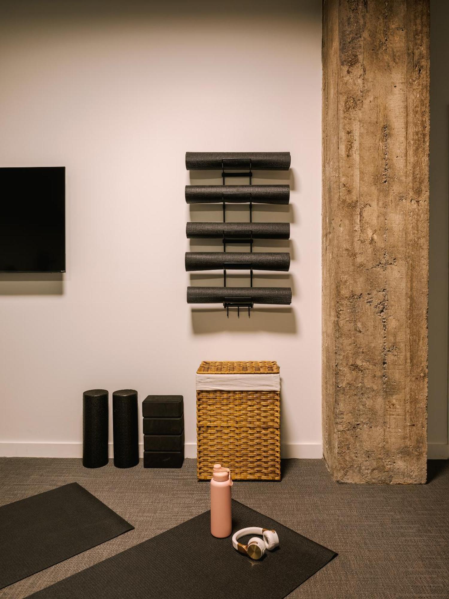 Sonder The Winfield Aparthotel Los Angeles