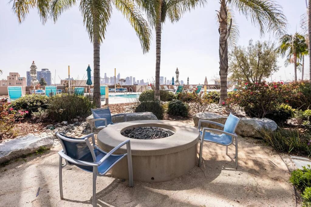 Lovely Upscale High Rise Private Parking & Pool Apartamento