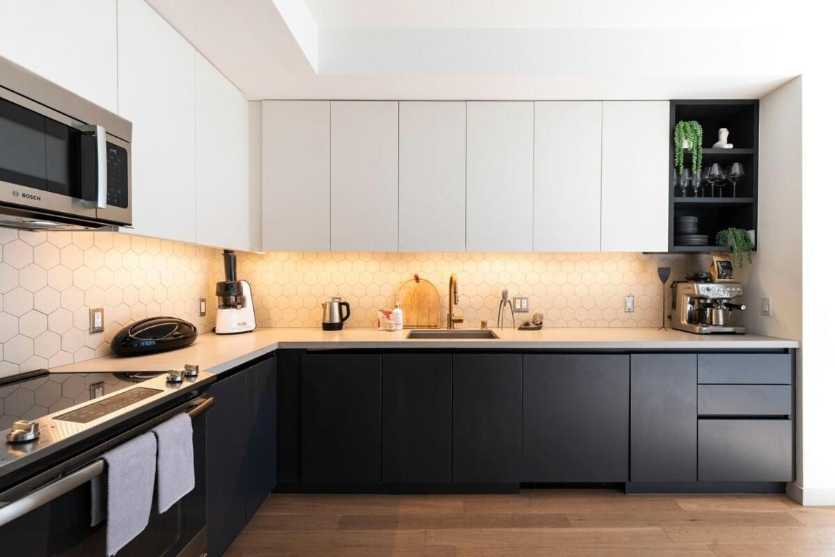 Apartment 2br Vibrant Luxury *
