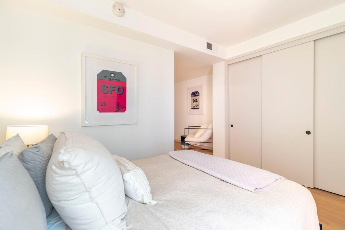2br Vibrant Luxury Los Angeles