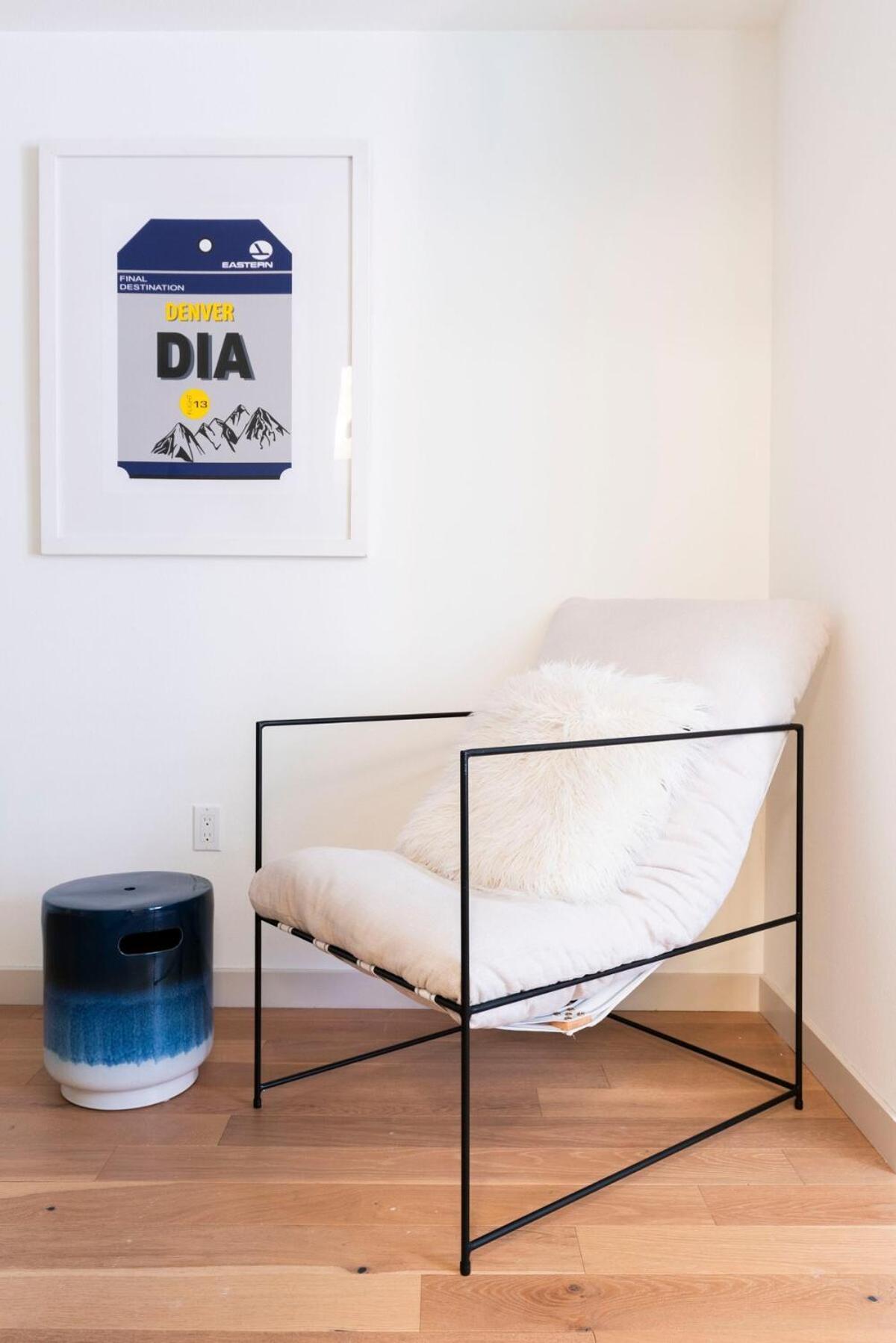 2br Vibrant Luxury Apartment Los Angeles