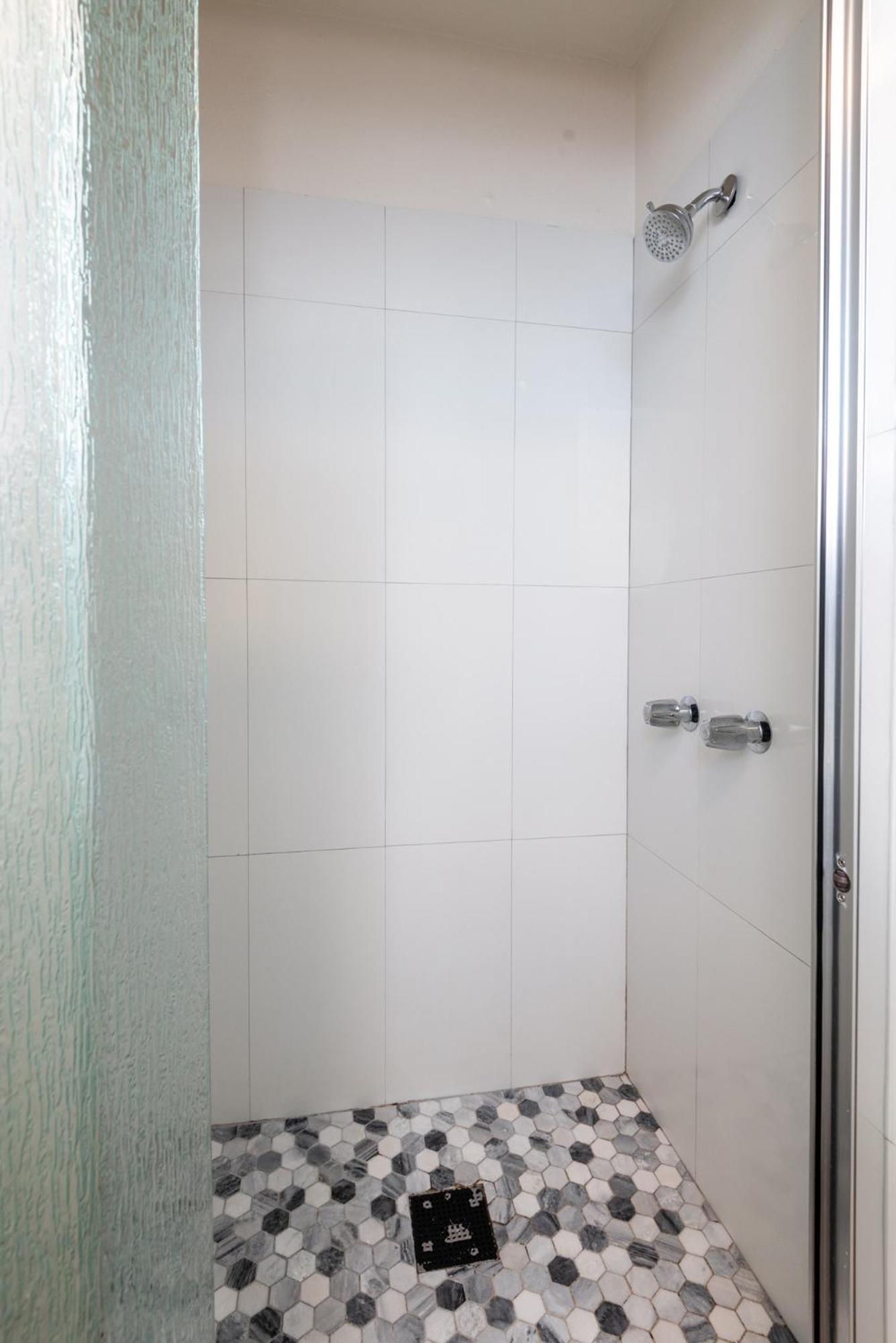 Modern 1bd In Prime Location Apartment