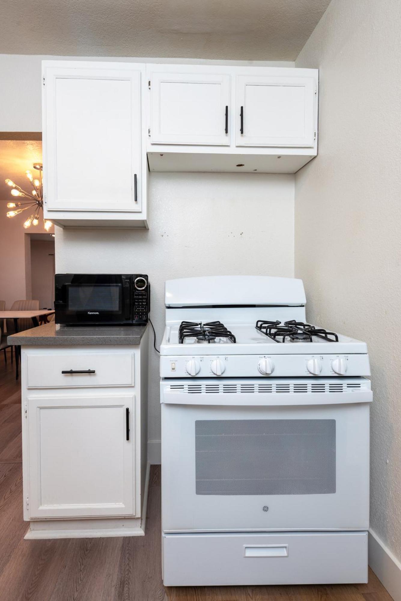 Apartment Modern 1bd In Prime Location