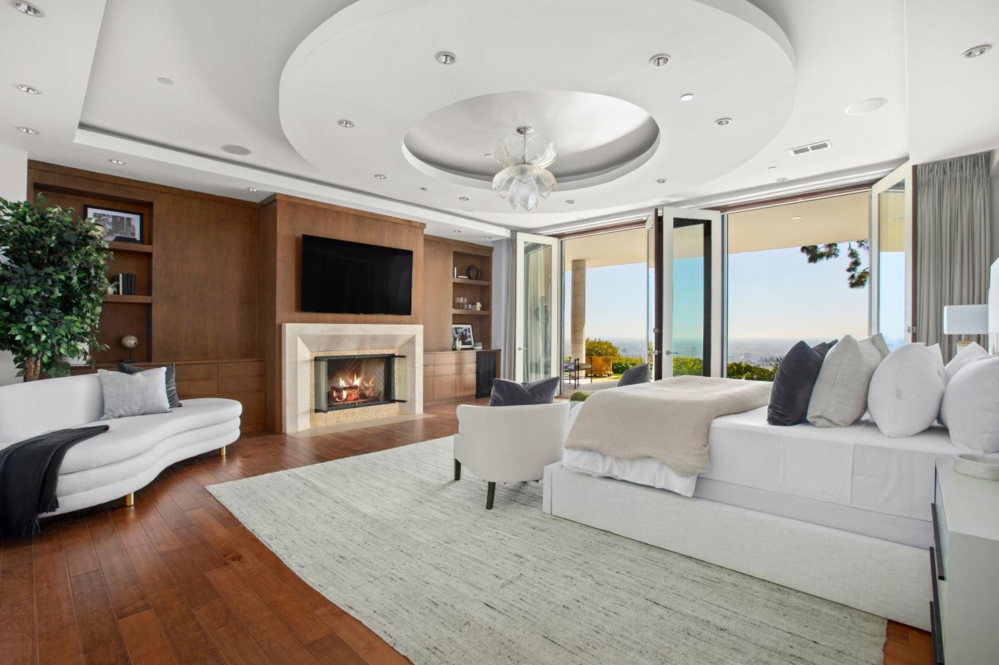 Trousdale Grand * Los Angeles