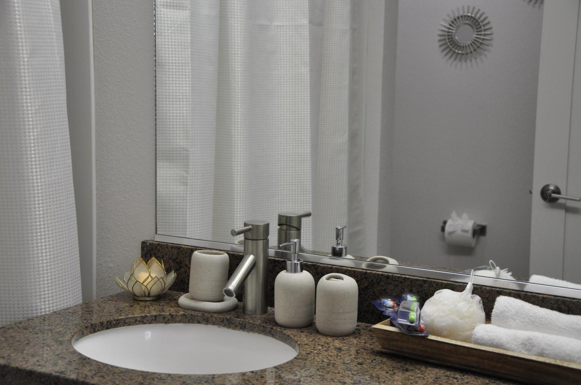 Exclusive In Mdr-venice With Pool, Gym & Hottub Los Angeles