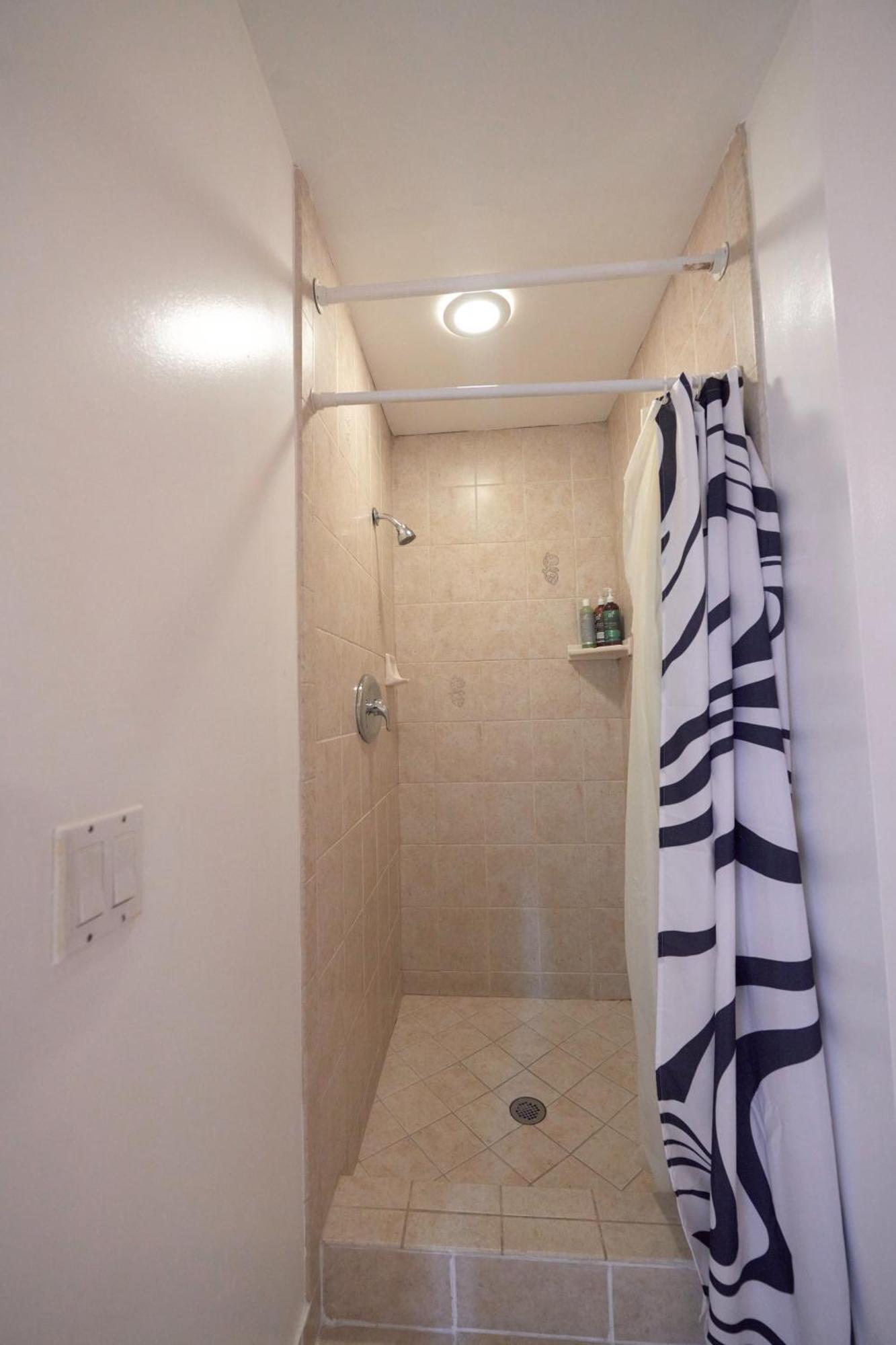 Apartment Serene 1-br Ideal For A Party Of 4