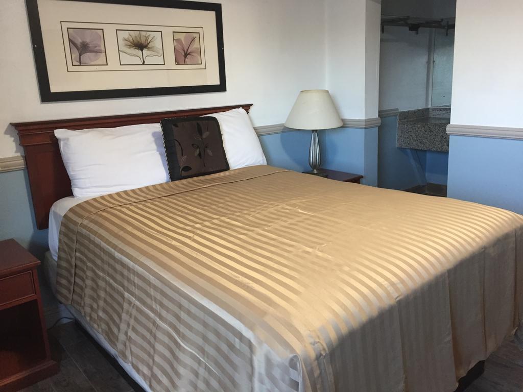 Motel King's