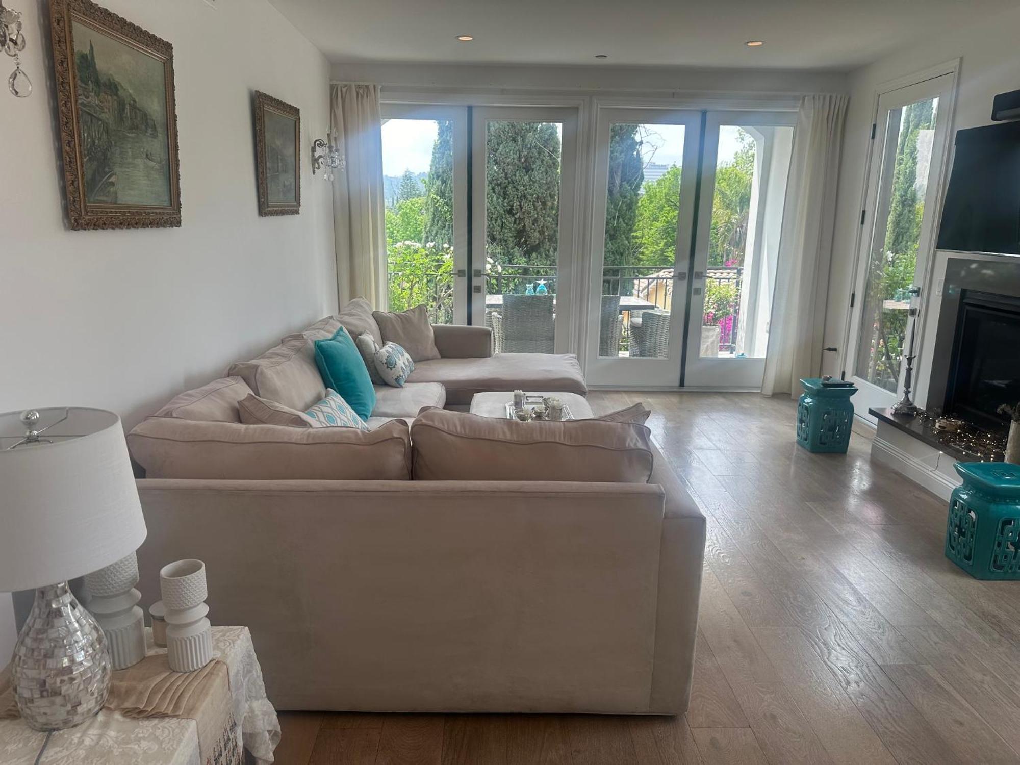 Apartment Elegant - Location *