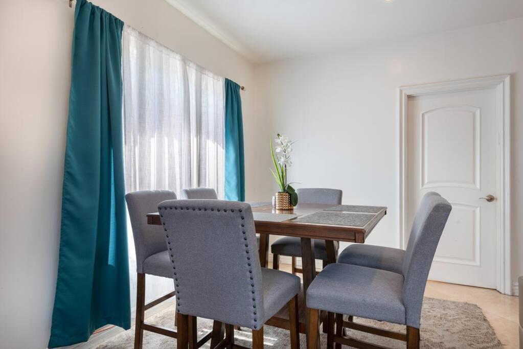 Luxe In Beverly Hills Sleeps 6 Apartment *