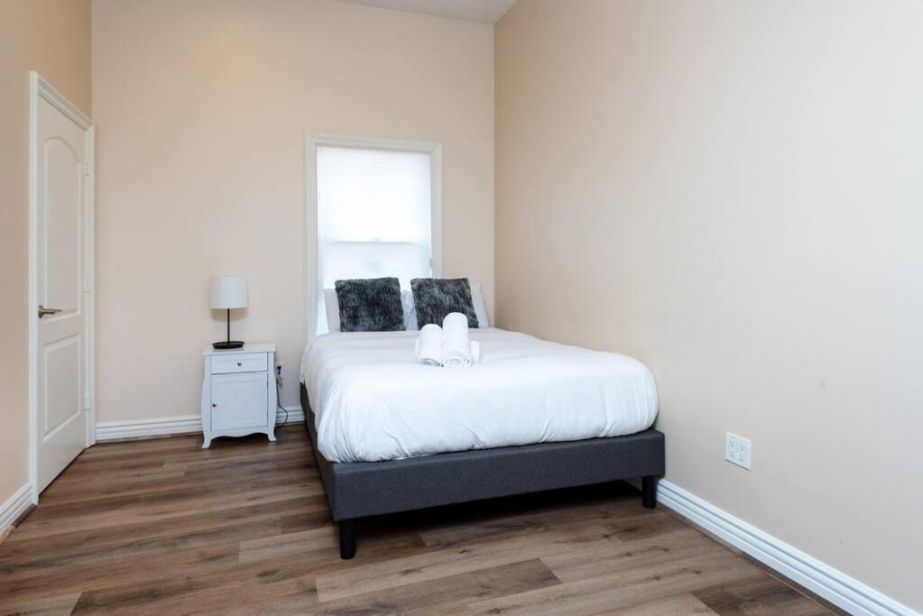 Lavish 2-bedroom In La! Los Angeles